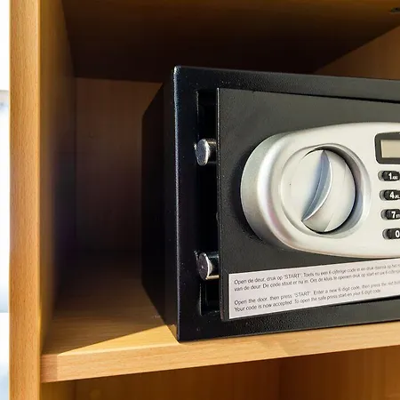 Hotel Bastion Leiden 3*