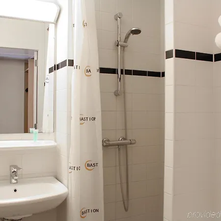 Bastion Leiden מלון אוחסטחייסט