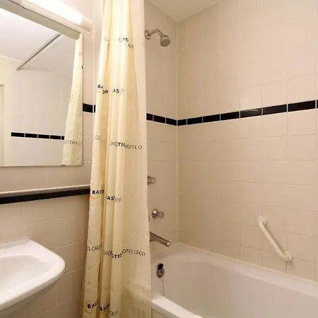 Bastion Leiden 3* אוחסטחייסט