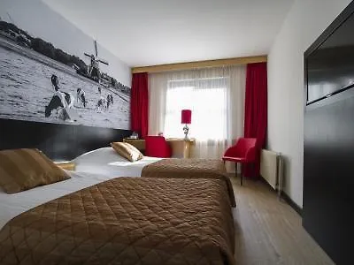 Bastion Leiden 3* אוחסטחייסט