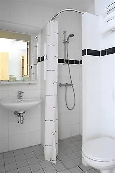 Отель Bastion Leiden 3*