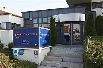 Отель Bastion Leiden Угстгест